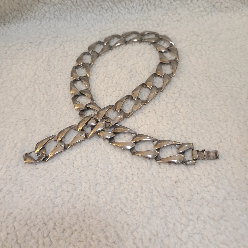 Necklace - Picture 3 of 4